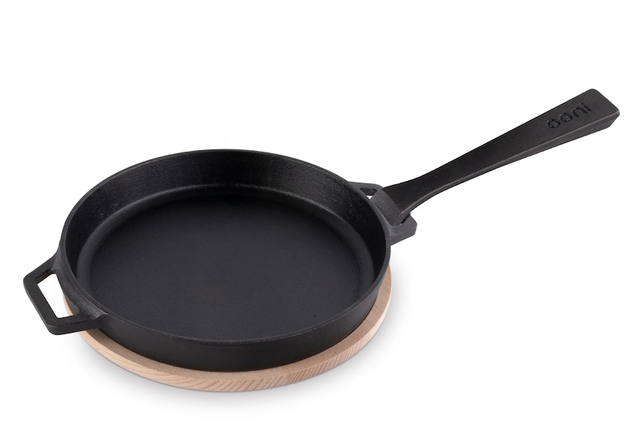 Ooni  Poele Ronde en Fonte Support Inox